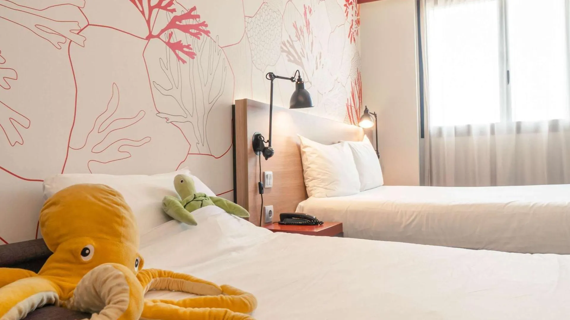 Ibis Styles Barcelona City Bogatell 2*,  Spanien