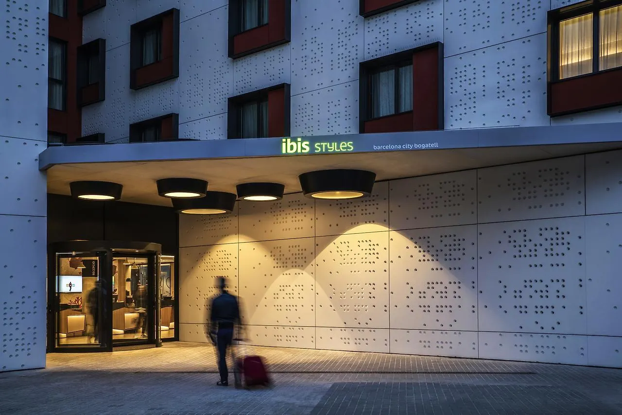 Ibis Styles Barcelona City Bogatell 2*,
